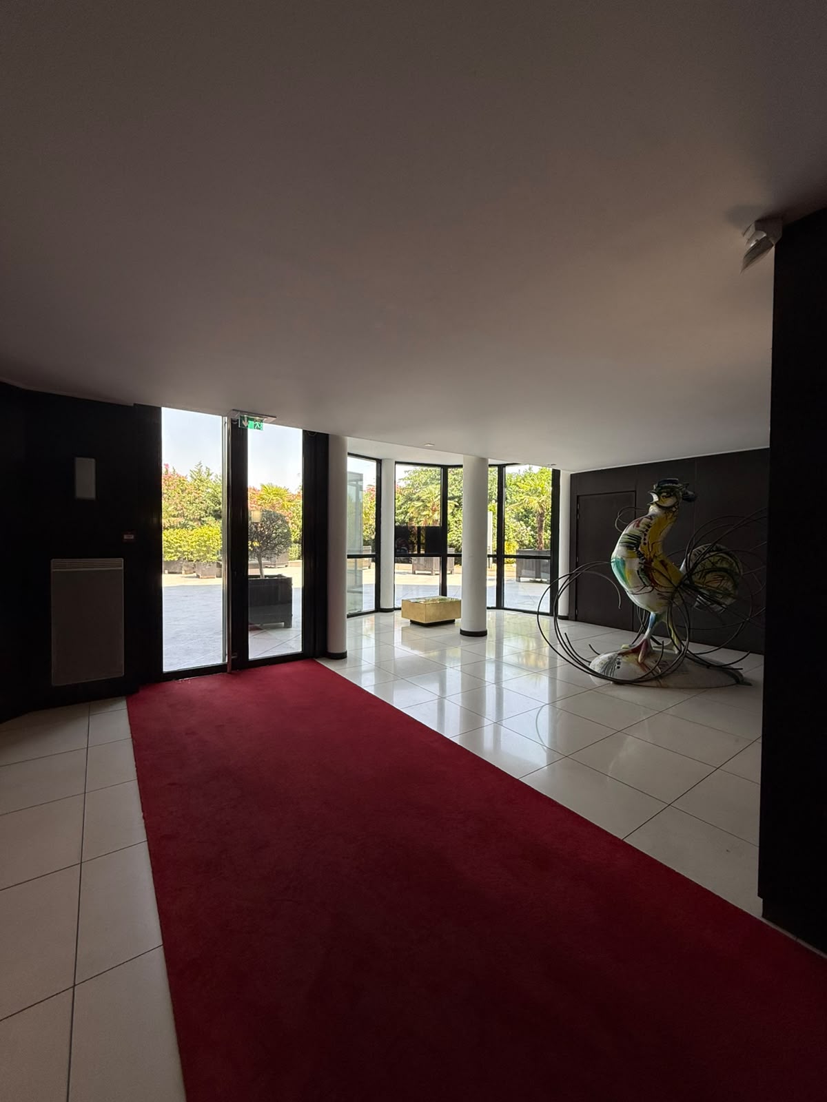Hall d'entrée de copropriété entretenu par Cleanet Tolosa